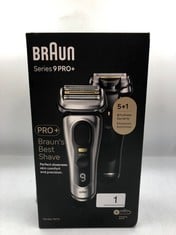 BRAUN SERIES 9 PRO ELECTRIC SHAVER WITH 4+1 HEAD, PROLIFT TRIMMER, CHARGING STAND & TRAVEL CASE, SONIC TECHNOLOGY, UK 2 PIN PLUG, 9417S, SILVER RAZOR, RATED WHICH BEST BUY.: LOCATION - A