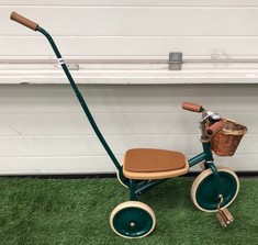 KIDS PUSH TRIKE WITH BASKET AND PARENT HANDLE. : LOCATION - SPORTS & EXERCISE(COLLECTION OR OPTIONAL DELIVERY AVAILABLE)