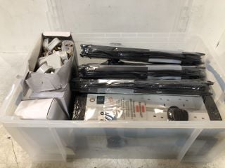 PLASTIC CONTAINER AND ASSORTMENT OF EXTENSION CABLES RRP £100