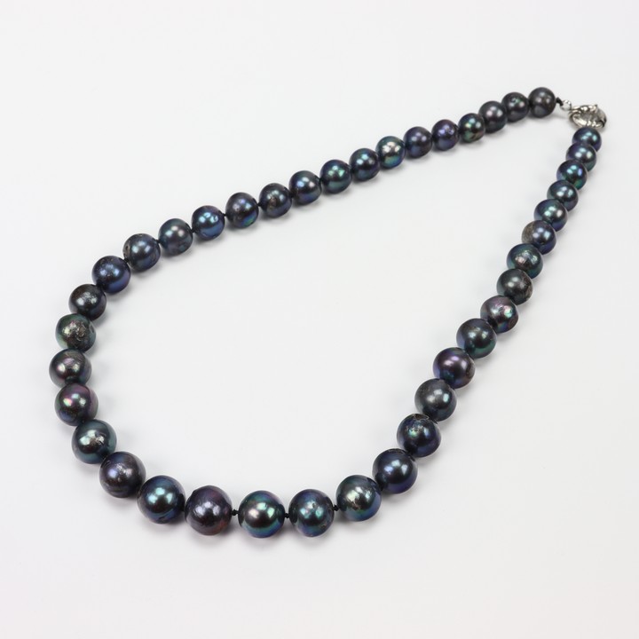 Copper Clasp Peacock Freshwater Pearl AAAA Necklace 10-11mm, 46cm, 68g (VAT Only Payable on Buyers Premium)