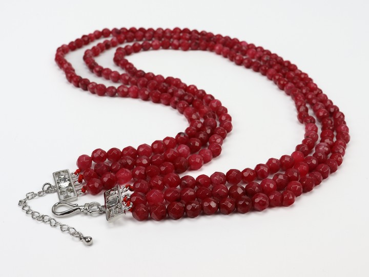 Copper Clasp Ruby Jade AA Three String Necklace, 6mm, 46-56cm, 80g (VAT Only Payable on Buyers Premium)