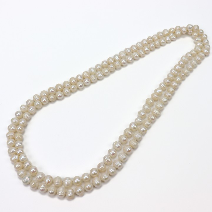 Natural White Freshwater Pearl AA Necklace 8-9 mm, 122cm, 122g (VAT Only Payable on Buyers Premium)
