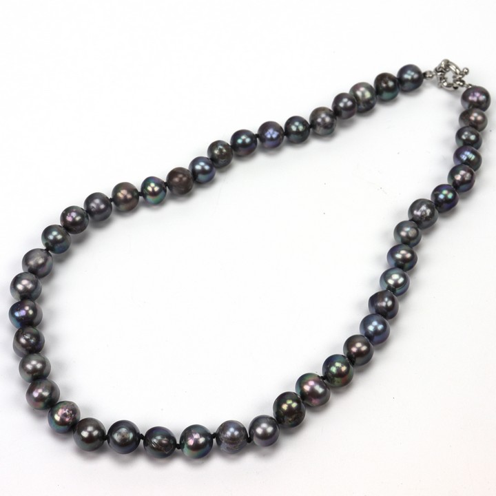 Copper Clasp Black Freshwater Pearl AAA Necklace 8-10mm, 46cm, 56g (VAT Only Payable on Buyers Premium)