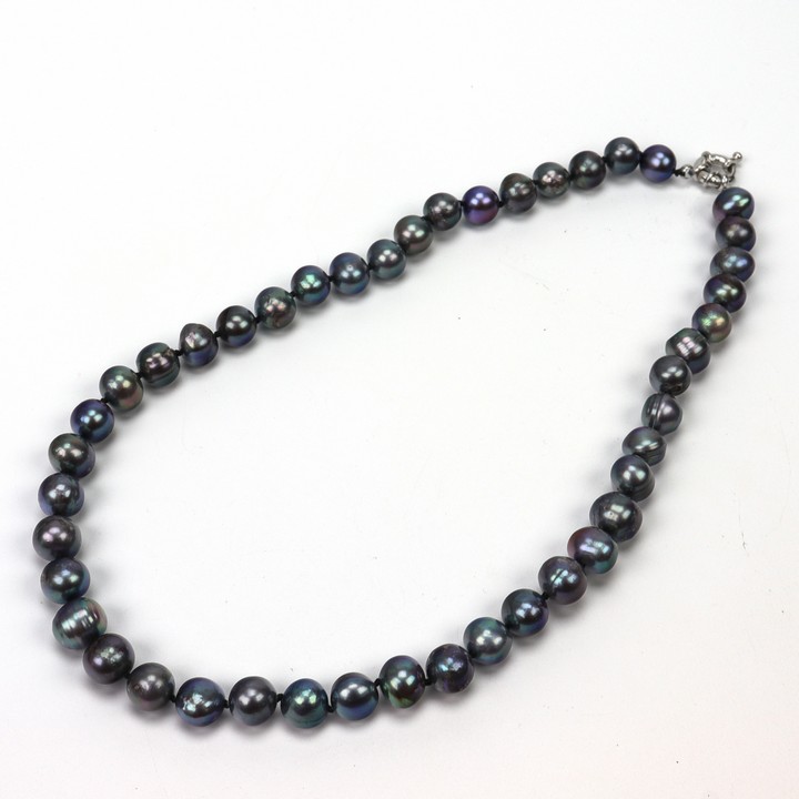 Copper Clasp Black Freshwater Pearl AAA Necklace 8-10mm, 46cm, 56g (VAT Only Payable on Buyers Premium)