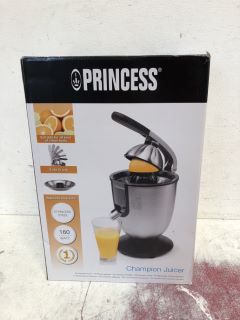 PRINCESS JUICER CHAMPION PRO 300 W STAINLESS STEEL AND MORPHY RICHARDS EASYCHARGE CORDLESS IRON RRPP £150