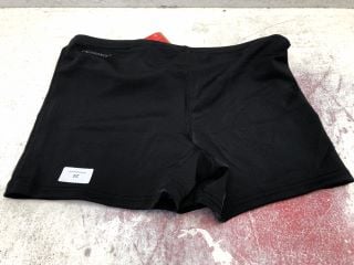OSPREY WETSUIT BLUE/BLACK SIZE S AND SPEEDO SWIMMING TRUNKS IN BLACK SIZE 34W RRP £70