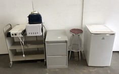 QUANTITY OF ASSORTED HOME ITEMS TO INCLUDE INDESIT FRIDGE AND MICROWAVE