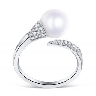 BOX OF ITEMS TO INCLUDE ADJUSTABLE RINGS AND FAUX PEARL NECKLACE RRP £200