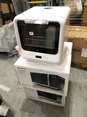 3 X ASSORTED APPLIANCES TO INCLUDE SHARP MICROWAVE OVEN WITH GRILL, CONVECTION AND FLATBED - MODEL NO. YC-QC254A (COLLECTION OR OPTIONAL DELIVERY)