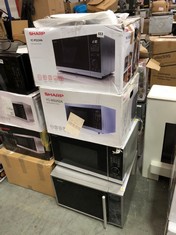 4 X ASSORTED MICROWAVES TO INCLUDE SHARP MICROWAVE OVEN - MODEL NO. YC-MS252A (COLLECTION OR OPTIONAL DELIVERY)