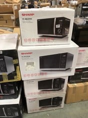 4 X ASSORTED MICROWAVES TO INCLUDE SHARP MICROWAVE OVEN WITH GRILL AND CONVECTION - MODEL NO. YC-PC322A (COLLECTION OR OPTIONAL DELIVERY)
