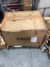 2 X ASSORTED BBQ PARTS TO INCLUDE BOSS GRILL 4+1 GAS BBQ IN SILVER (BOX 1/2, PART ONLY) (COLLECTION OR OPTIONAL DELIVERY)