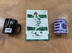 3 X ASSORTED FOOTBALL ITEMS TO INCLUDE RANGERS FOOTBALL CLUB MUG (COLLECTION OR OPTIONAL DELIVERY)