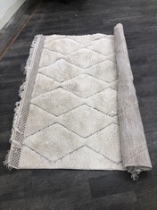 ASLI BERBER STYLE RUG ECRU 200 X 250CM RRP- £299 (COLLECTION OR OPTIONAL DELIVERY)