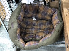 BARBOUR QUILTED TARTAN DOG BED OLIVE GREEN (DELIVERY ONLY)