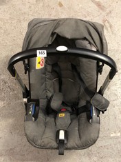 DOONA + CAR SEAT & STROLLER RRP �269 (DELIVERY ONLY)