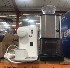 DELONGHI NESPRESSO WHITE COFFEE MACHINE TO INCLUDE CATERLITE ICE CRUSHER CT057 (DELIVERY ONLY)