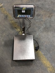 KERN KFN-TM WEIGHING SCALES (COLLECTION OR OPTIONAL DELIVERY)