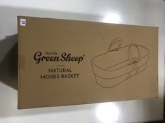 THE LITTLE GREEN SHEEP NATURAL MOSES BASKET RRP £110.00 (DELIVERY ONLY)