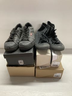 6 X ASSORTED FOOTWEAR TO INCLUDE PAIR OF CONVERSE ALL STAR TRAINERS IN BLACK - SIZE UK 7