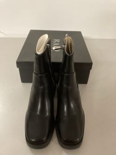 PAIR OF RAID LONDON ANKLE BOOTS IN BLACK - SIZE UK 5