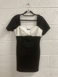 WOMEN'S DESIGNER DRESS IN BLACK/WHITE - SIZE S - RRP £120