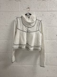 WOMEN'S DESIGNER CROPPED TOP IN WHITE - SIZE M