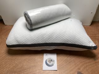 UNBRANDED PILLOW AND DUVET SET