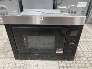 AEG INTEGRATED MICROWAVE OVEN MODEL NO: A3R132URKO