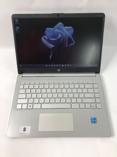 HP 14A-DQ2507SA 128GB LAPTOP IN SILVER. (WITH CHARGER). INTEL CORE I3-1115G4, 4GB RAM,   [JPTN38645]