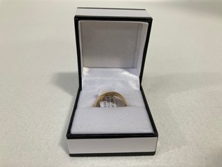 LOVE-GOLD 9CT YELLOW GOLD BAND WEDDING RING - SIZE: S - RRP £199: LOCATION - BOOTH