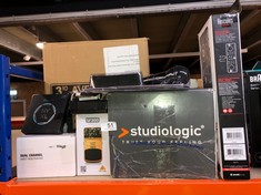 QTY OF ITEMS TO INCLUDE HERCULES DJCONTROL STARLIGHT – PORTABLE USB DJ CONTROLLER - 2 TRACKS WITH 8 PADS: LOCATION - RACK A