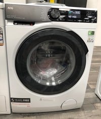 AEG 800 SERIES WASHING MACHINE MODEL LFR84946UC RRP £929: LOCATION - FRONT FLOOR(COLLECTION OR OPTIONAL DELIVERY AVAILABLE)