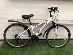 APOLLO JEWEL MOUNTAIN BIKE 18 SPEEDS: LOCATION - FLOOR(COLLECTION OR OPTIONAL DELIVERY AVAILABLE)
