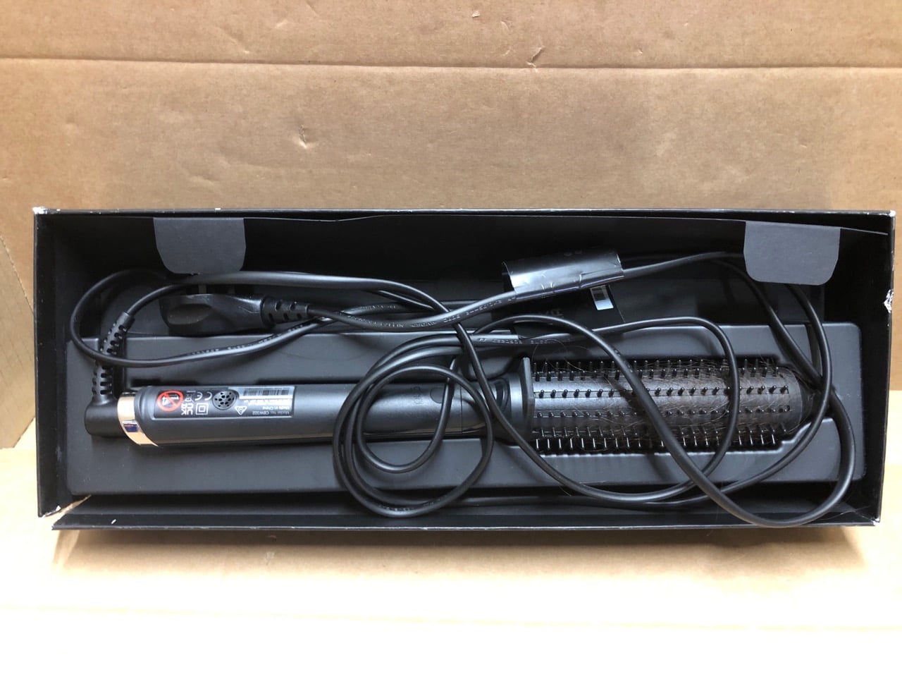 John Pye Auctions QTY OF ITEMS TO INCLUDE GHD HAIR STRAIGHTENER HEAT