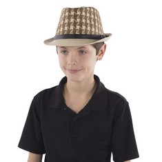 QTY OF ASSORTED ITEMS TO INCLUDE BOYS HAT. : LOCATION - F RACK