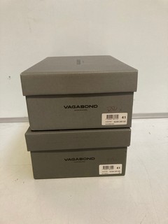 2 X PAIRS OF VAGABOND SHOES TO INCLUDE COURTNEY, OFF WHITE, SIZE 41