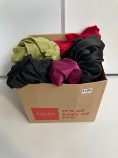 1 X BOX OF WOMEN'S ASSORTED CLOTHES