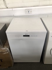 SMEG FULL SIZE FREESTANDING DISHWASHER IN WHITE - MODEL NO. DF344BW - RRP £769 (COLLECTION OR OPTIONAL DELIVERY)