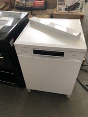 HISENSE FREESTANDING FULL SIZE DISHWASHER IN WHITE - MODEL NO. HS643D60WUK - RRP £379 (COLLECTION OR OPTIONAL DELIVERY)