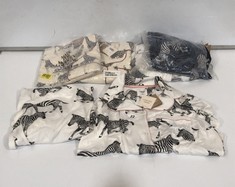 5 X ASSORTED CHELSEA PEERS PAJamaS TO INCLUDE GIRAFFE PATTERN IN OFF WHITE SIZE L (DELIVERY ONLY)