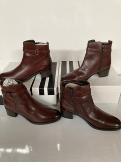 2 X ODERA BOOTS IN BROWN CHOCO IN SIZE (UK39)