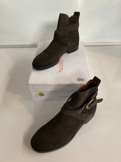 SEE BY CHLOE CHARCOAL CALF LYNA BOOTS SIZE 39EU (RRP: £478)