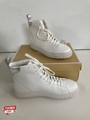 MICHAEL KORS GROVE HIGH TOP LEATHER SHOES (UK 5.5) (RRP: £220)