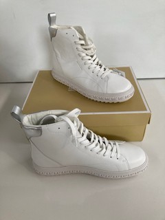 MICHAEL KORS GROVE HIGH TOP LEATHER SHOES (UK 6) (RRP: £220)
