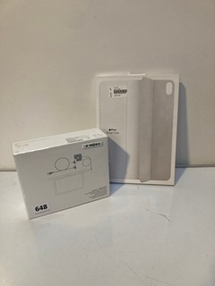 APPLE 85W MAGSAFE POWER ADAPTER WITH AN IPAD SMART FOLIO
