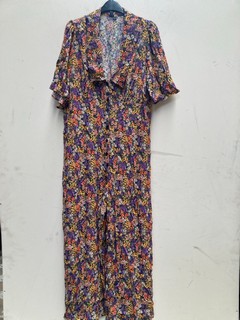 QTY OF ASSORTED DRESSES TO INCLUDE FLORAL NOBODY'S CHILD SIZE 12