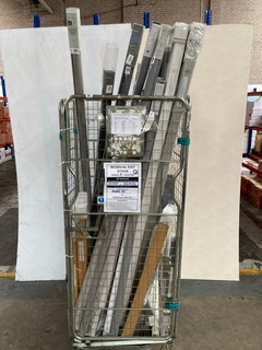 1 X CAGE OF ASSORTED JOHN LEWIS BLINDS TO INCLUDE VARIOUS SIZES OF VENETIAN (CAGE NOT INCLUDED)