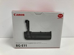 CANON BG-E11 F BATTERY GRIP (ORIGINAL RRP - €149,00) IN BLACK (WITH BOX) [JPTZ5559].