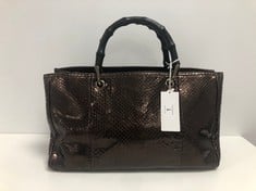 GUCCI, BAMBOO SHOPPER TOTE DARK BROWN SNAKESKIN EMBOSSED LEATHER SHOULDER BAG WITH BAMBOO HANDLE. ITEM TO INCLUDE STRAP, DUSTBAG WITH AN ESTIMATED SIZE OF 33*20*15CM (ITEM INCLUDES A CERTIFICATE OF A